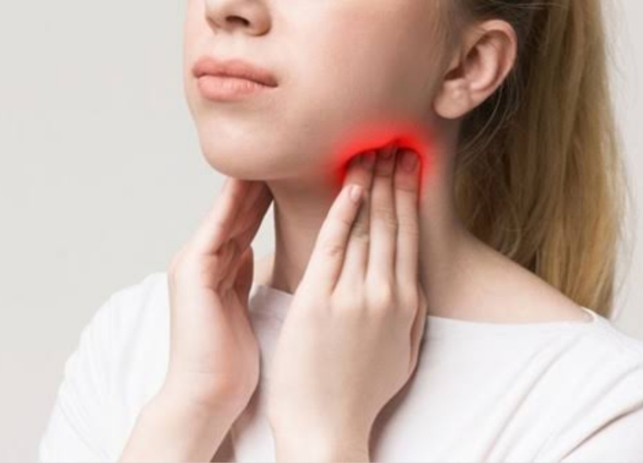 Causes and treatment of sore throat pain