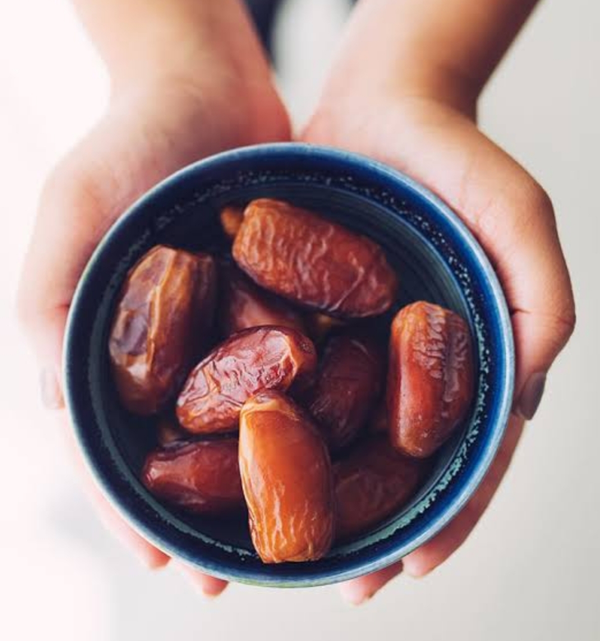 Dried dates calories and their benefits